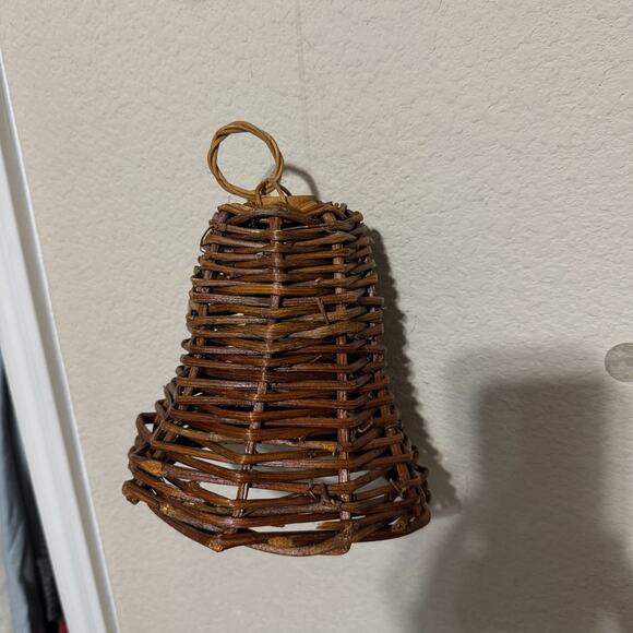 2 Vintage Wicker Bells Rattan Straw Basket decorations - Picture 4 of 6